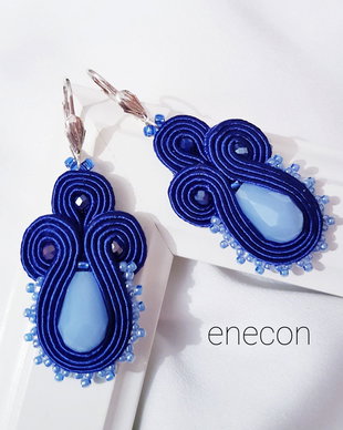 Cercei soutache albastri cu cristale