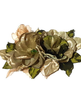 Brosa/Aplicatie pentru rochie/Flori handmade