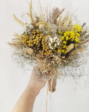 Buchet mireasă din flori naturale uscate "Soare și Lavandă"  + Butoniera CADOU