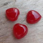 Cabochon jad rosu, inimioare - 20 mm