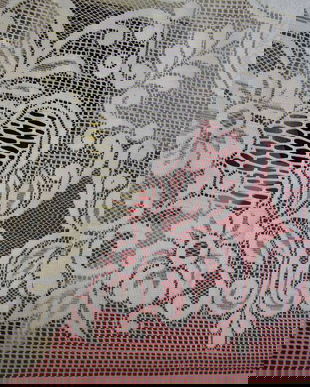 NOU-Fata de masa dantela