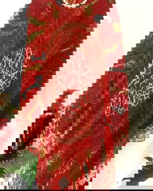 Esarfa voal natural , fond rosu