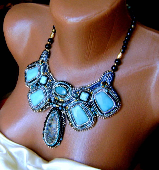 Comandat de M.E.S. / Jad turquoise / Bead embroyderry / Podoabe pe viata