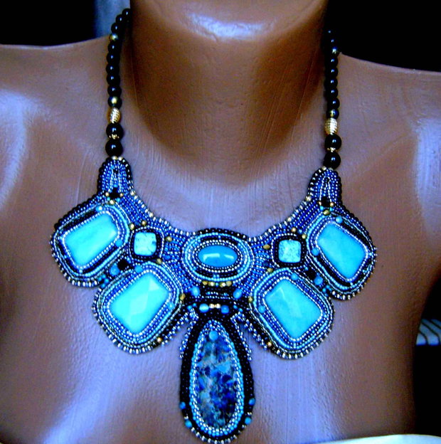 Comandat de M.E.S. / Jad turquoise / Bead embroyderry / Podoabe pe viata