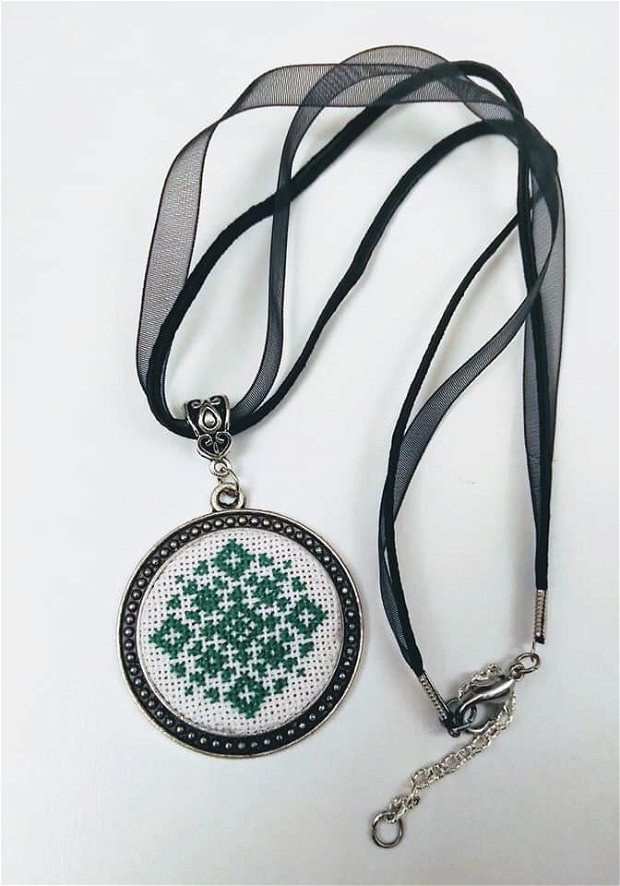 Medalion etno