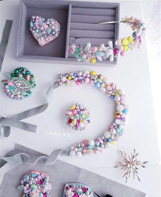 Colier elegant, Colier multicolor, Colier cu perle și cristale