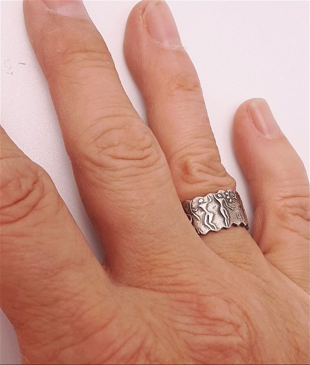 inel unicat, din argint fin, antichizat, cu motiv tribal