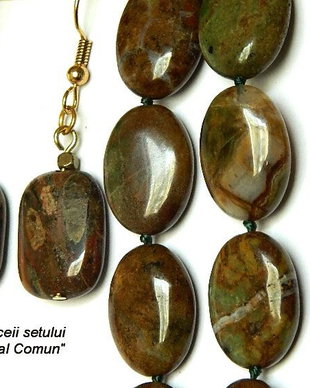 Set cu Opal comun (236)