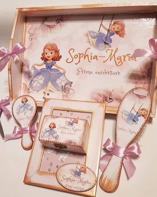 Set mot/prima aniversare cu tema Printesa Sofia