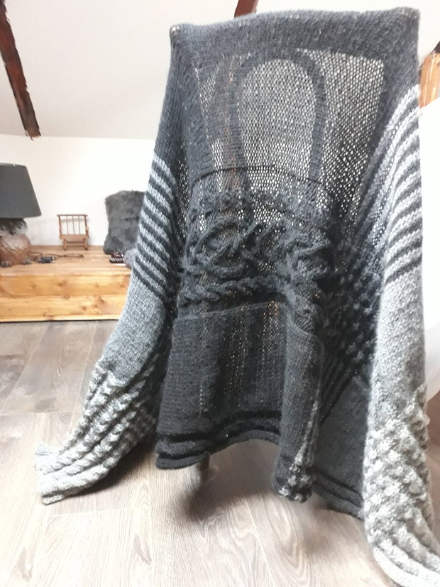 Şal model "3 Lupi"