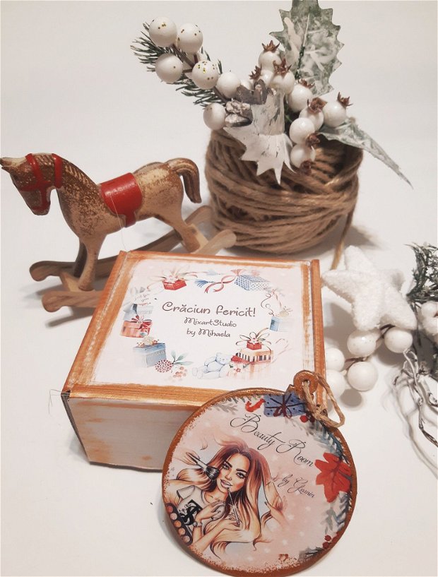 Decoratiune personalizata pentru Craciun, 10 cm , Hipster Santa