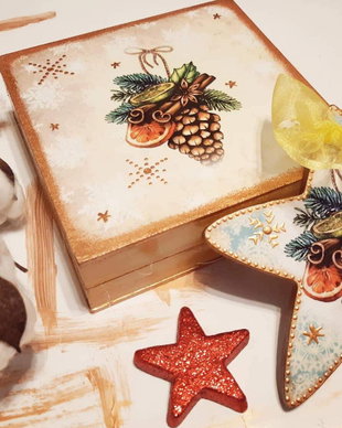 Set format din cutie lemn si decoratiune in forma dea stea, 14 cm, cadou profesori