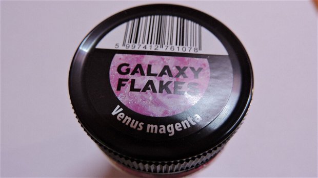 Fulgi decorative Galaxy Flakes- Venus magenta