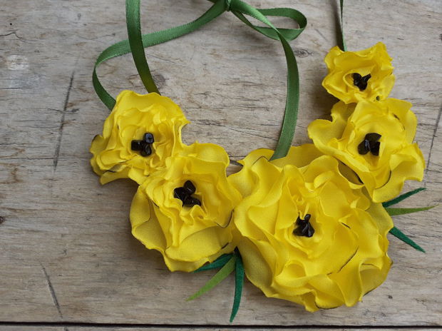 Colier statement Yellow Flowers   INDISPONIBIL