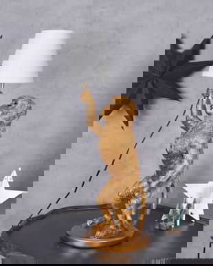 Lampa de masa  cu o maimuta