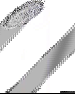 Oglinda Jugdenstill din cristal cu o rama gri deschis si medalion cu ingerasi