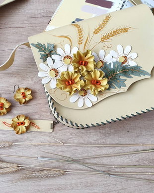 Geanta "Crossbody" handmade unicat- Yellow Flowers
