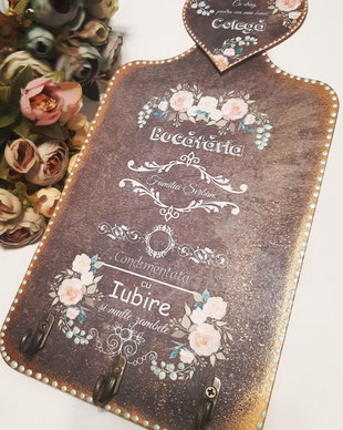 Cuier lemn in forma de tocator,personalizat