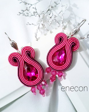 Cercei soutache fucsia cu cristale