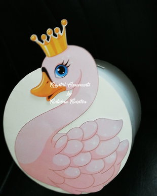 Cutie de dar botez lebada