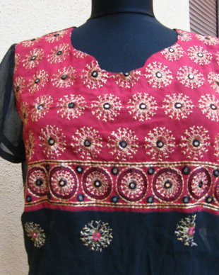 Costum indian  cu pantaloni
