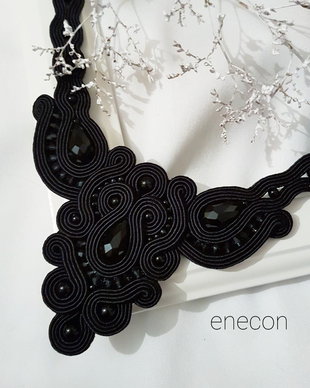 REZERVAT Colier soutache negru cu onix si cristale