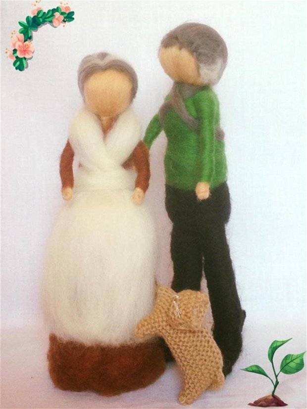 Bunicii, figurine handmade din lana merinos.