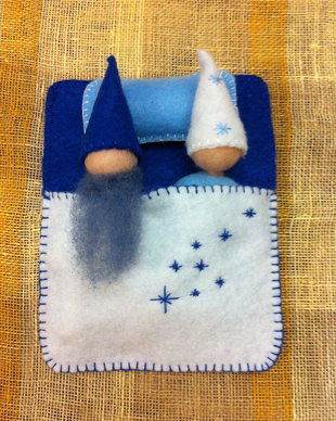 Gnomi paznici de noapte, handmade din fetru, pedagogia Waldorf