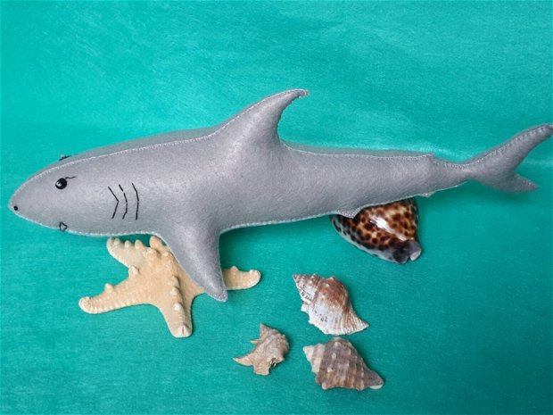 Pestisori exotici si rechini handmade din fetru