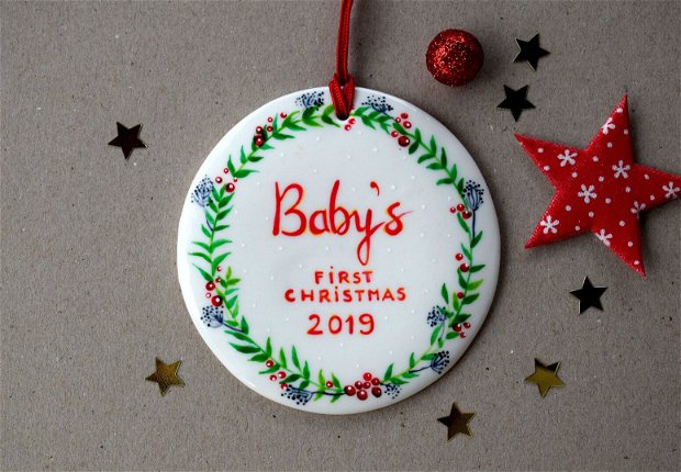 Ornament de Craciun, din Portelan, Personalizat - "Baby's First Christmas 2019"