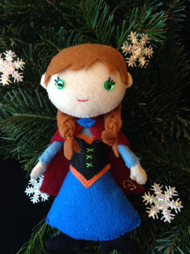 Printesa Anna din Frozen, papusa handmade din fetru