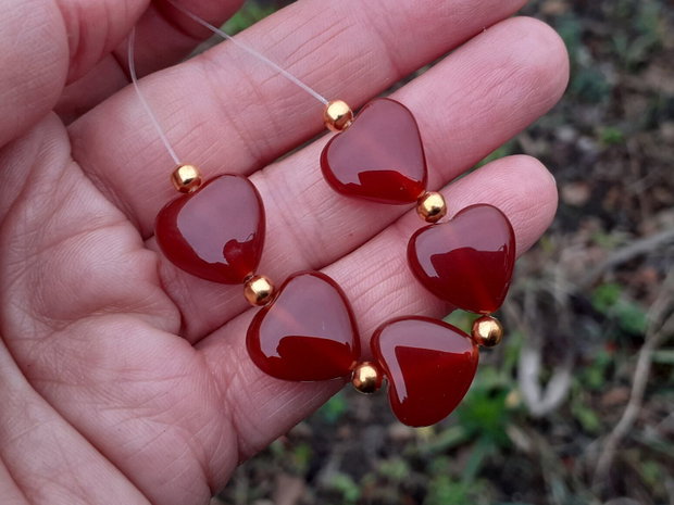 Red agate