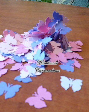 Confetti fluturi