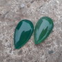 Cabochon green calcedonie