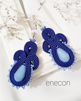 Cercei soutache albastri cu cristale