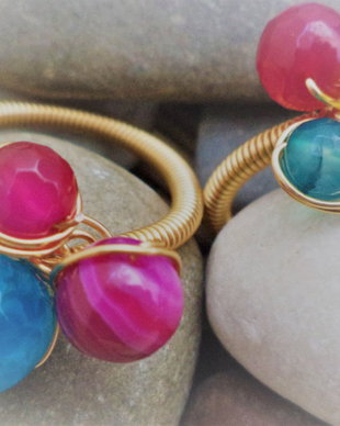 Inel handmade din sarma gilt cu agate/talisman