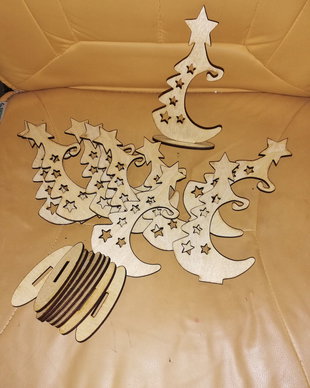 Glob brad din lemn/decorațiuni craciun