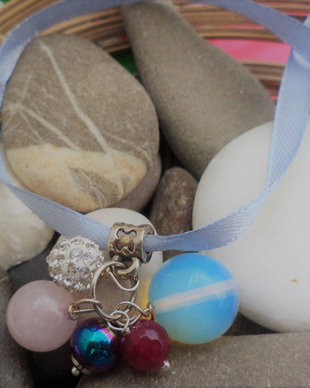 Colier handmade cu pandantiv din mix de pietre semipretioase/talisman