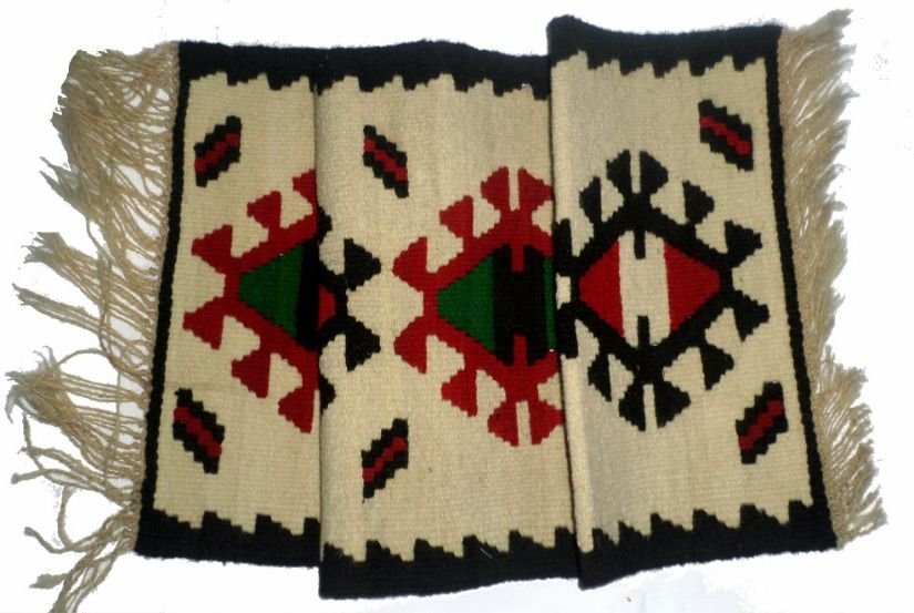 Carpeta traditionala decorativa