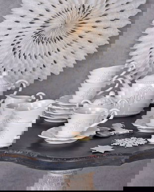 Set cafea din portelan alb pentru 6 persoane