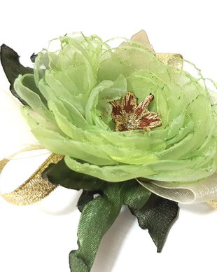 Brosa/Aplicatie pentru rochie/Flori handmade