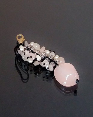 Breloc cuart, perle