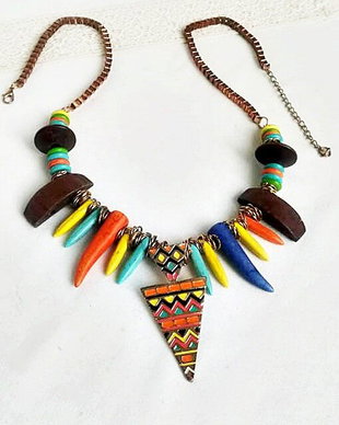 colier tribal colorat , pietre semipretioase -  lemn -  metal