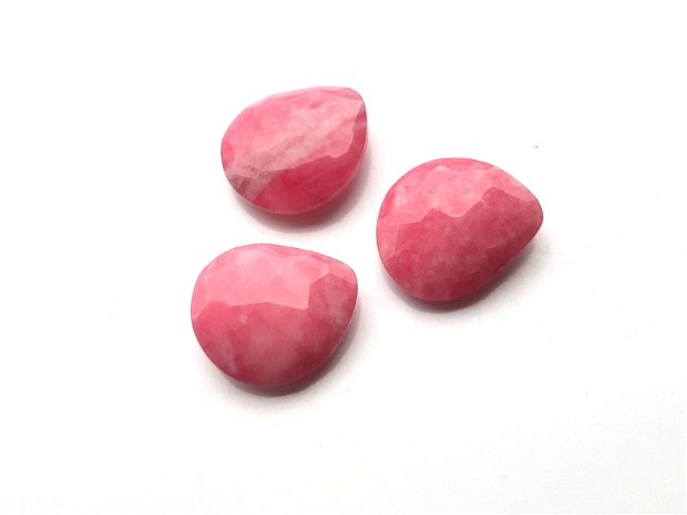 Cabochon pink jad