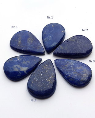 Cabochon lapis lazuli