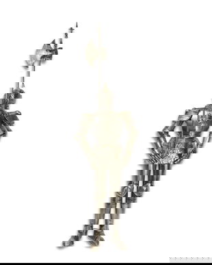 Armura gigantica argintie de cavaler medieval cu lance