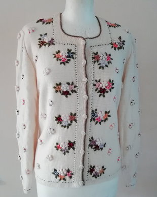Jacheta Chery floral alb