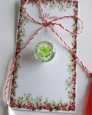 Brosa martisor cabochon sticla 16mm trifoi cu patru foi