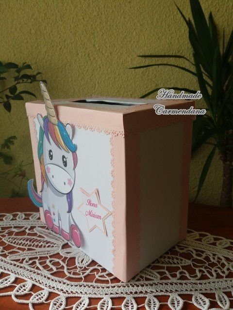Cutie de dar unicorn