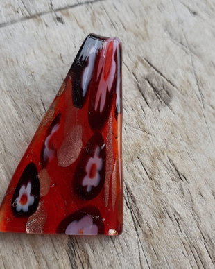 Pandantiv sticla lampwork, triunghi 57x30 mm
